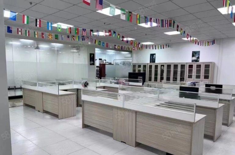 塘厦科苑城2300平可分租一半1100平装修免费送出租