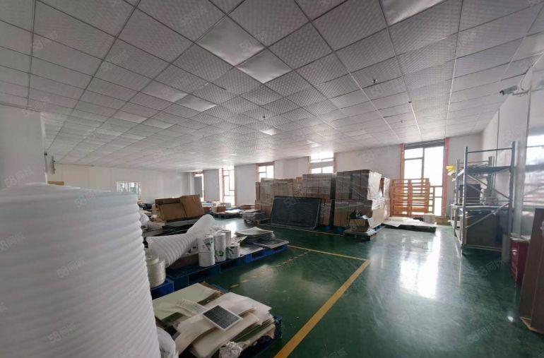 塘厦独院楼上1390平精美装修仓库厂房出租，全新地坪漆空地大