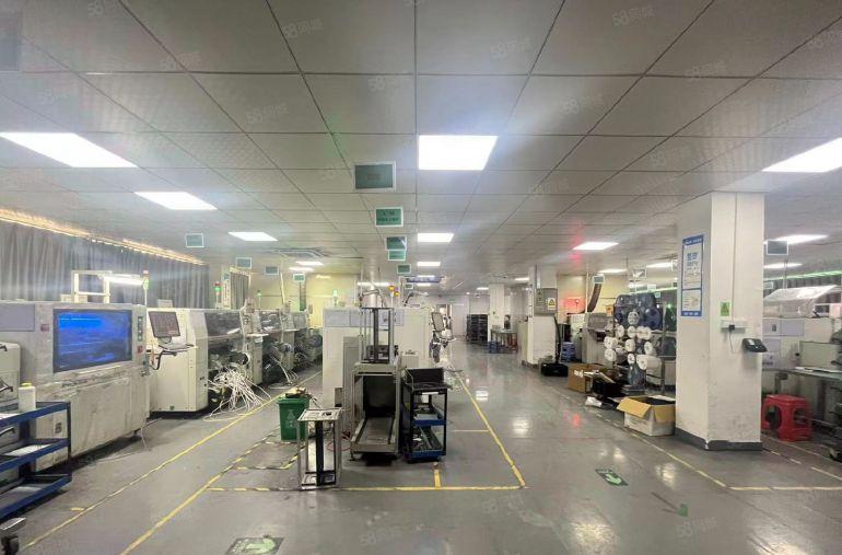 塘厦石鼓楼上精装修900平不要转让费，形象超好3吨货梯带喷淋