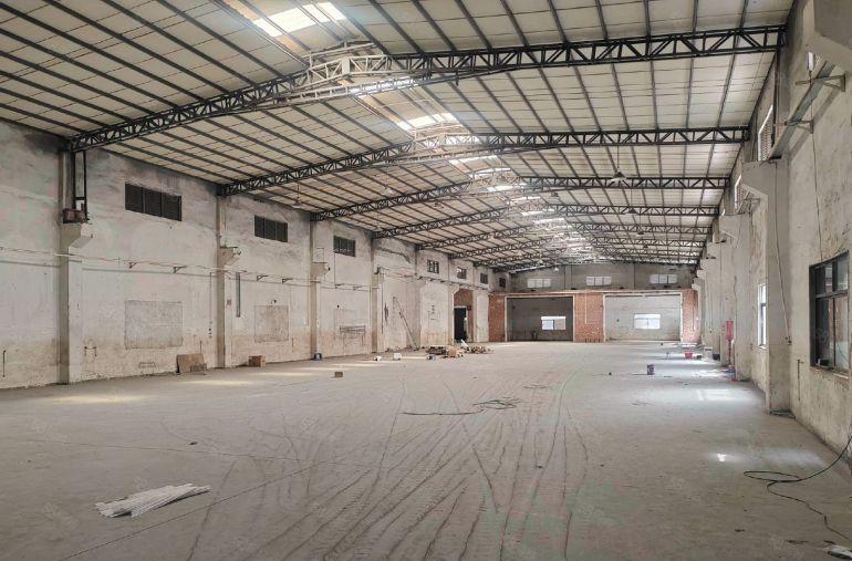 东莞塘厦中心区，砖墙到顶滴水7.5米独栋2000平方米厂房