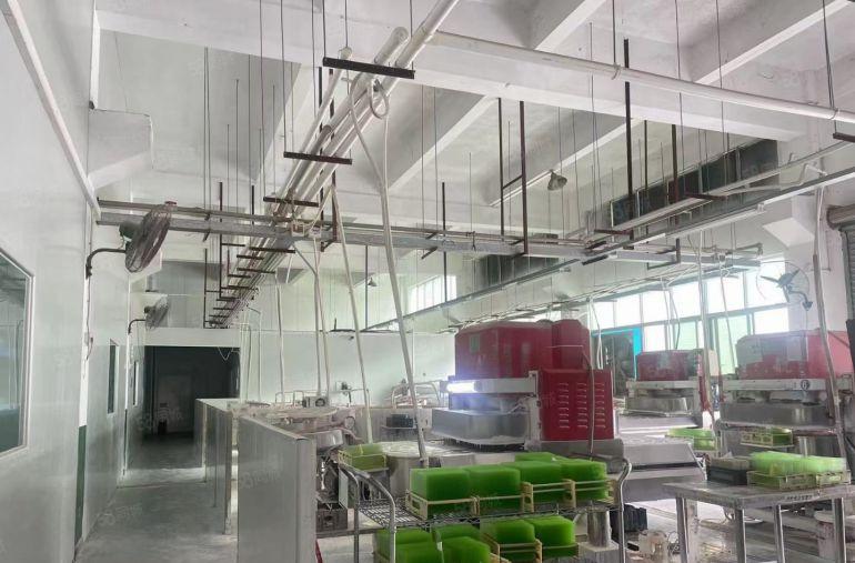 塘厦镇外环高速出口标准厂房一楼1700平方带办公室出租