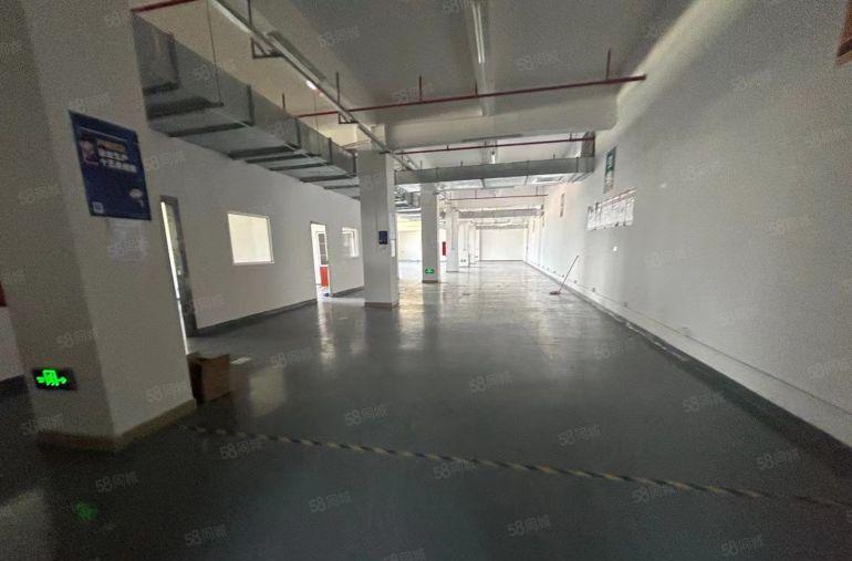 塘厦莲湖楼上小面积厂房出租1150平，精装修价格便宜租15元