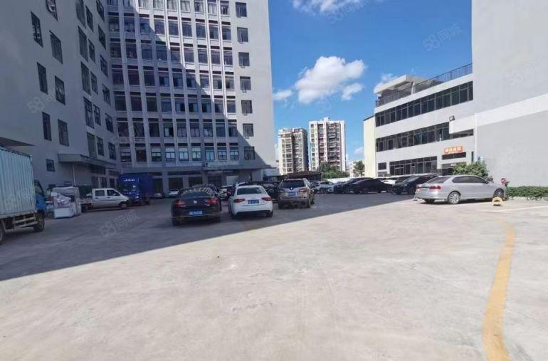 塘厦蛟乙塘原房东直租5楼1450平方，全层吊顶地坪漆精装修！