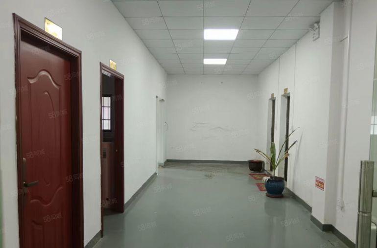 塘厦平山工业区800平厂房宿舍6间共12000带装修超便宜