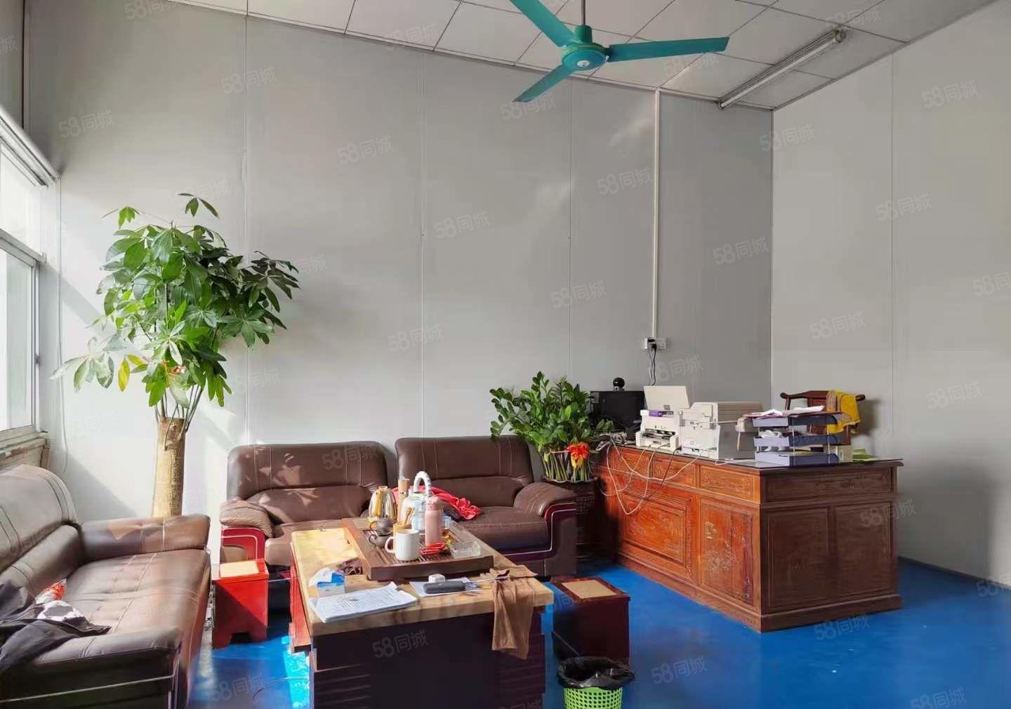 塘厦标准楼上500平厂房出租现成装修便宜地段好空地超大免费用