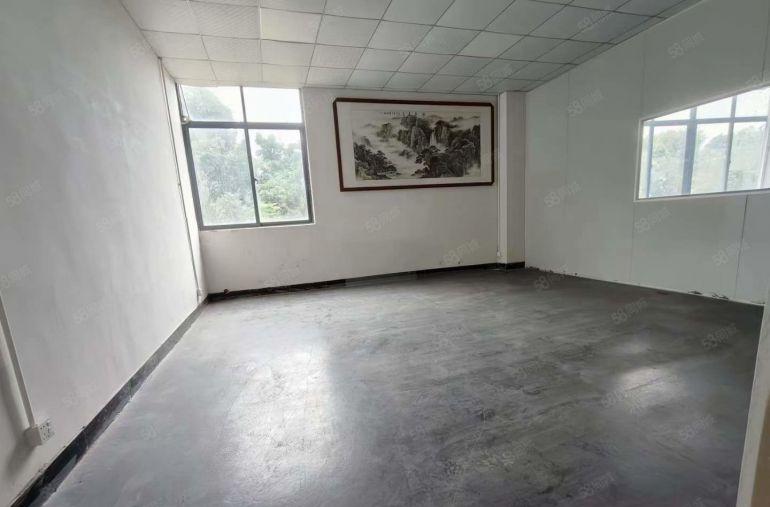 塘厦莆心湖标准一楼1000平出租，园区空地大，水电主线到车间