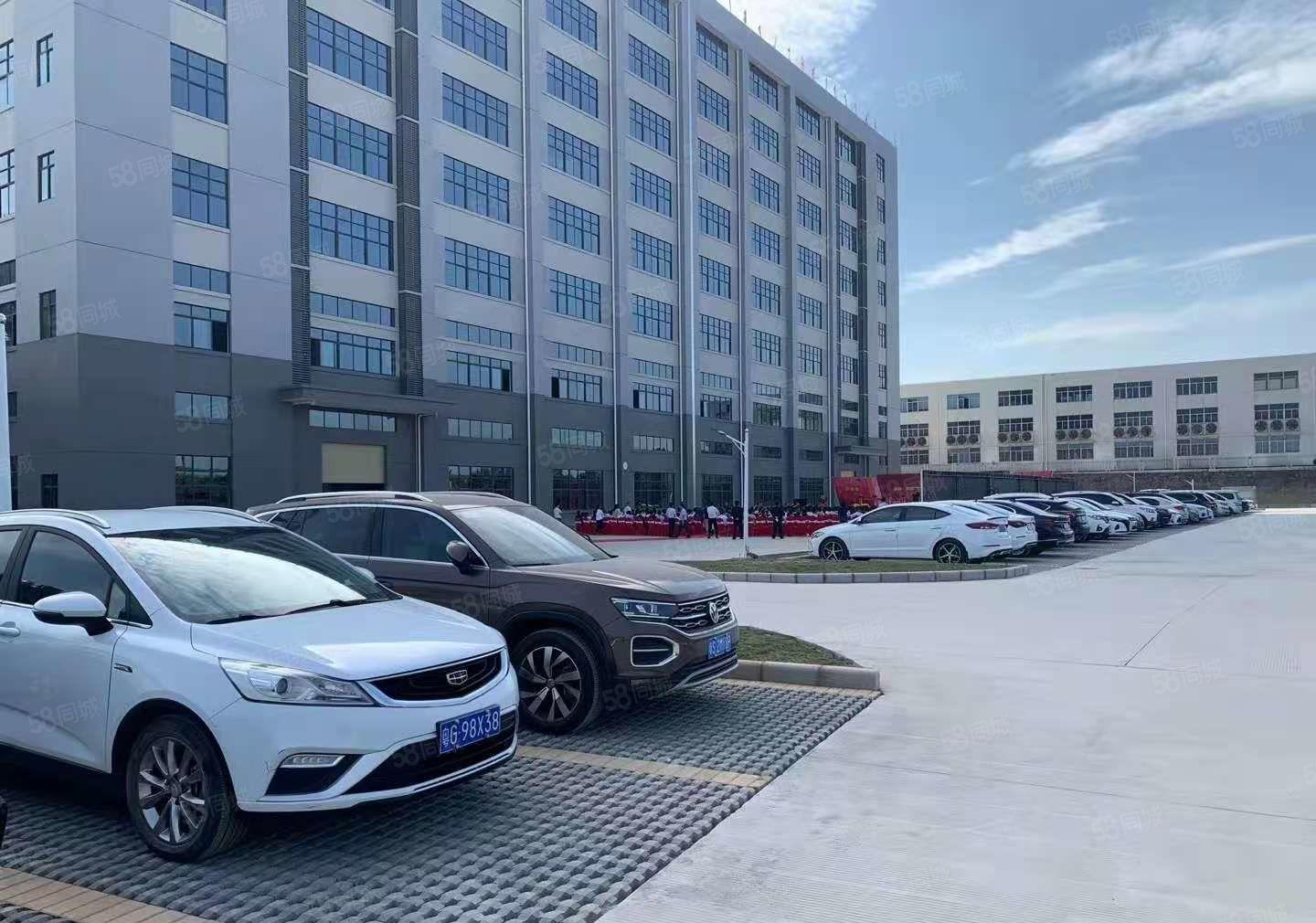 塘厦高速口新出红本重工业60000平厂房仓库出租，大小可分租