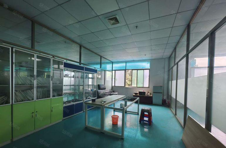 塘厦大坪高速新空楼上整层1800平，精装修带喷淋厂房低价出租