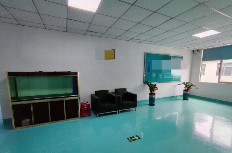 塘厦林村楼上整层1050平精装修厂房出租，可办环评无转让费用