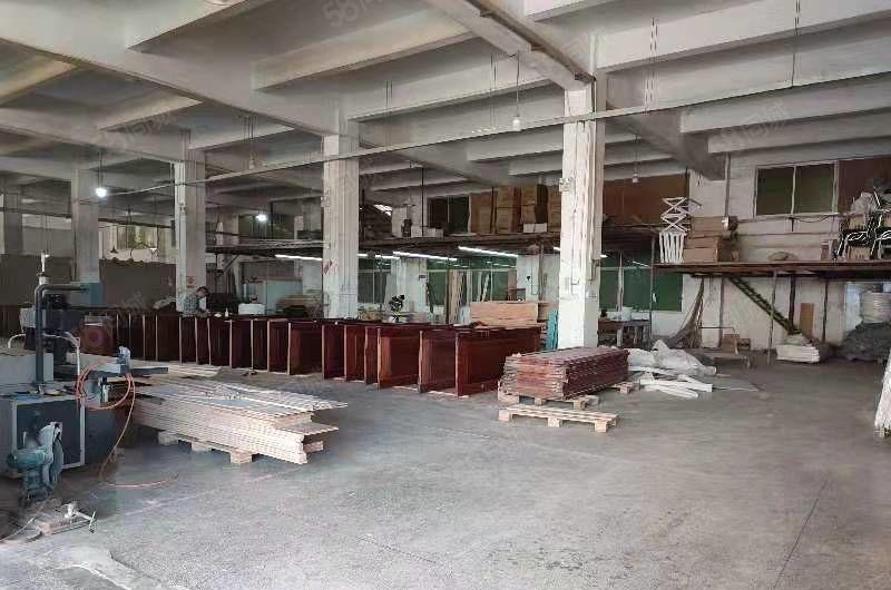 塘厦家具厂房分租，带有环坪，一楼1200平方，高度5.5米