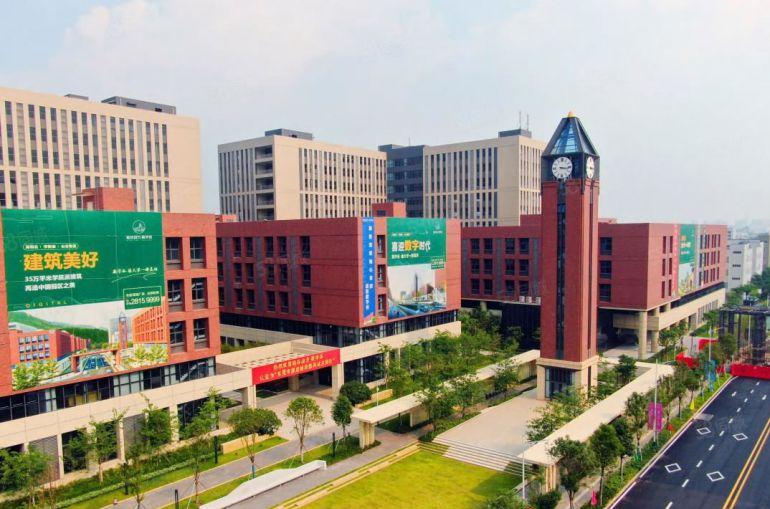 塘厦原房东高端学院派园区35万平大小分租，价格优惠可包装修！