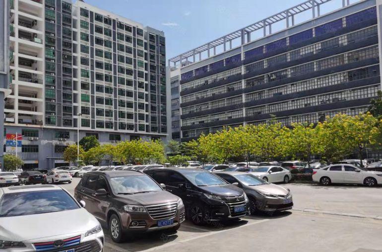 现成装修入住，塘厦科苑城新出原房东楼上3300平厂房仓库出租