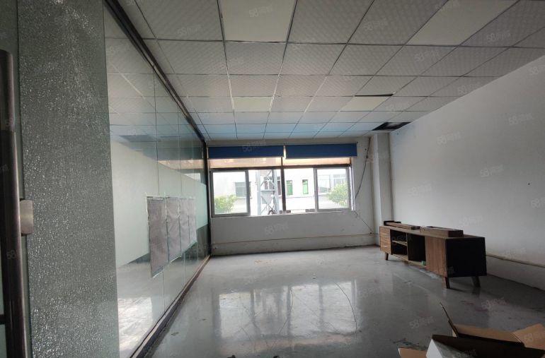 塘厦石鼓新空出2层现成装修标准厂房，单层面积1200平可分租