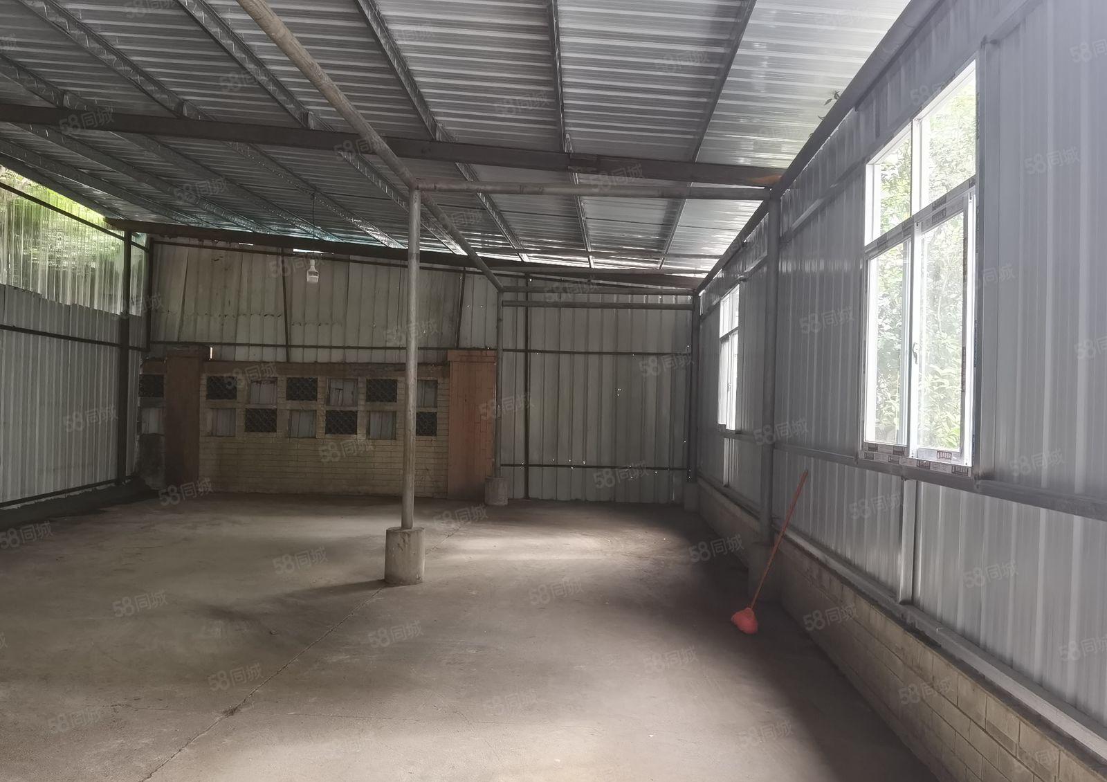 塘厦万科生活广场附近钢构厂房一楼招租 详细电聊