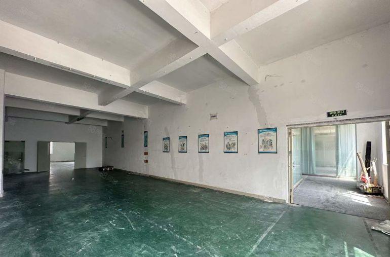 塘厦外环高速厂房原房东出租，二楼精装修1200平无转让费