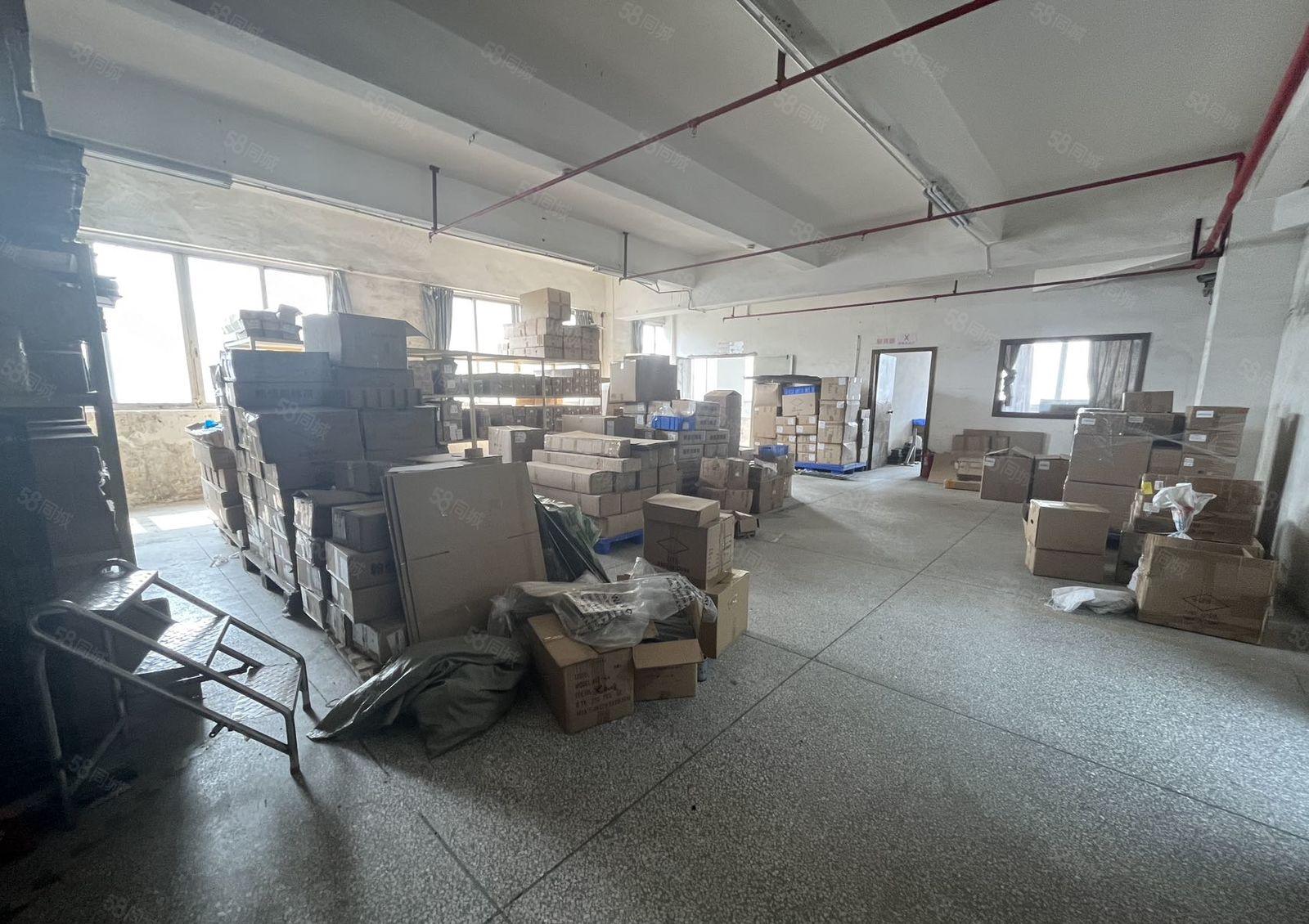 塘厦138工业区新出3楼1050平，大小面积可分租，水电齐全