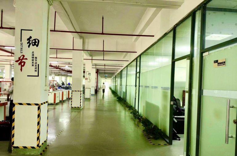 塘厦杨梅苑工业区分租楼上3000平方大平层厂房，带现成装修