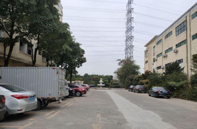 寮步缪边600平方厂房出租,可做仓库,租金便宜！急