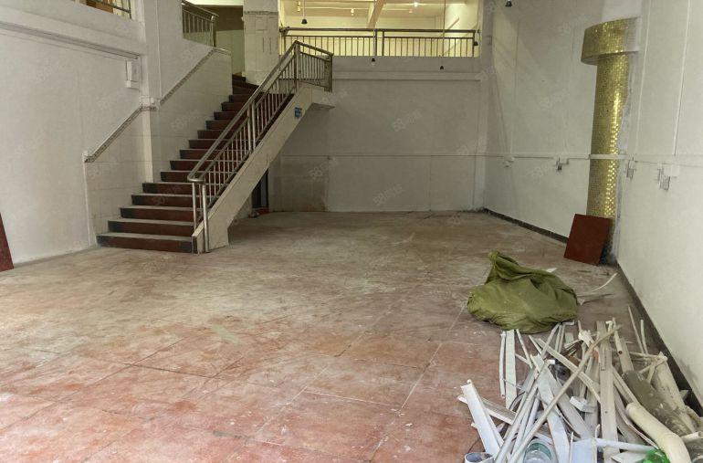 寮步原房东铺位带阁楼低价出租，可生产办公住宿