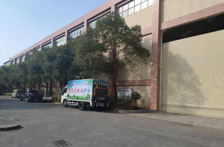 寮步 凫山 8米高 钢构 厂房出租1500平方,九成新