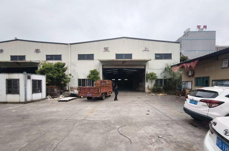 寮步镇钢构2400平方，价格优惠，高度9米，形象好 2部航车