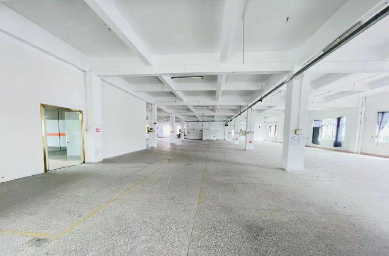 东莞寮步独门独院6米高带牛角可架行车带办公室空地大国道旁