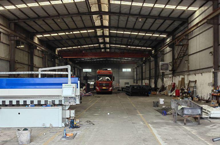 寮步镇工业区2000平方13米高带10吨行车单一层厂房出租