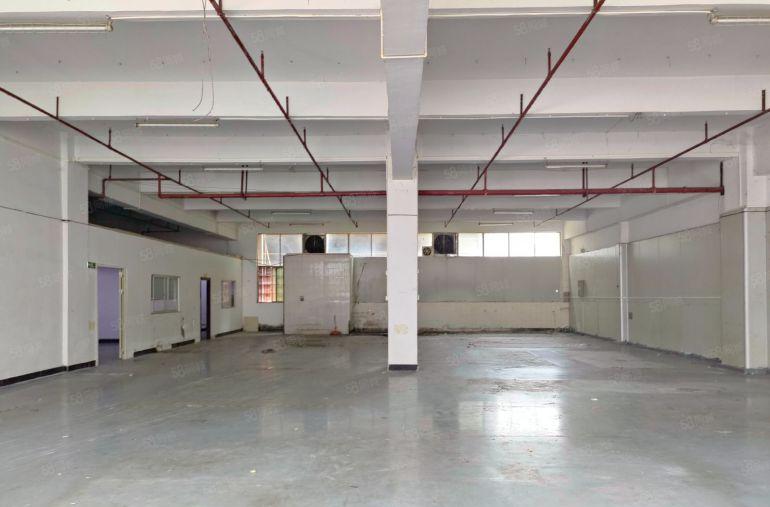 18块一楼！寮步镇新出一楼560方现成装修水电厂房仓库出租