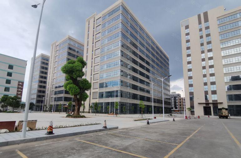 寮步镇原房东全新红本，玻璃幕墙，3万平方高端大气厂房招租