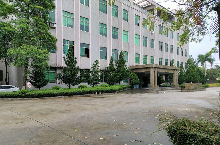 寮步百业电子城附近新出楼上3000平方 可分租 现成水电装修