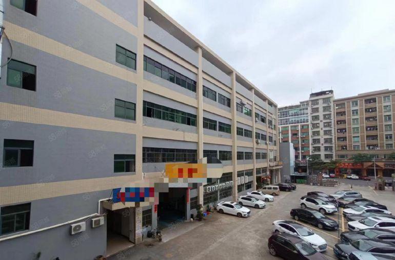 特价出租凫山村新出标准厂房三楼1600方，水电齐全，