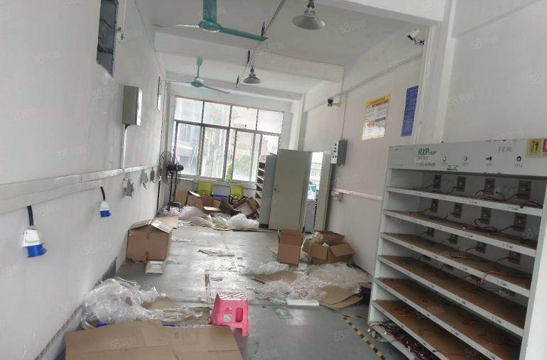 寮步良边标准独院厂房500平方出租  现成装修