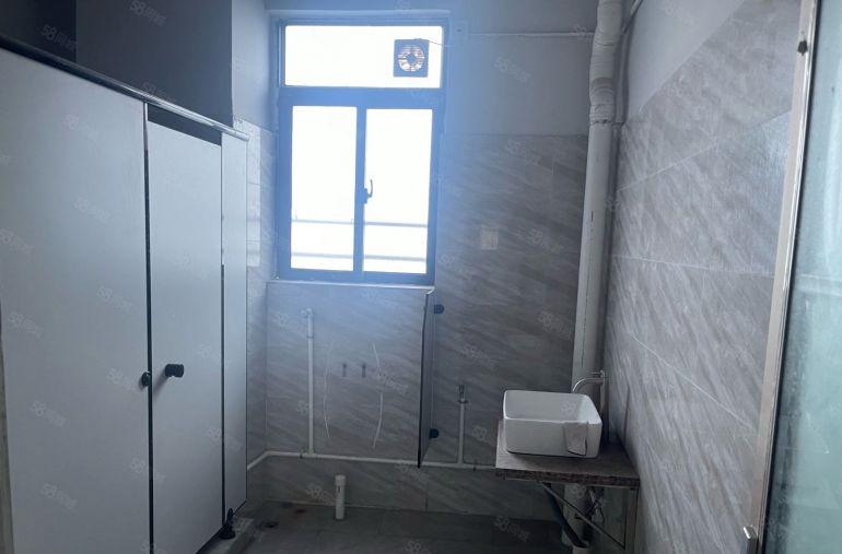 寮步楼上500平带装修办公室4吨货梯客梯