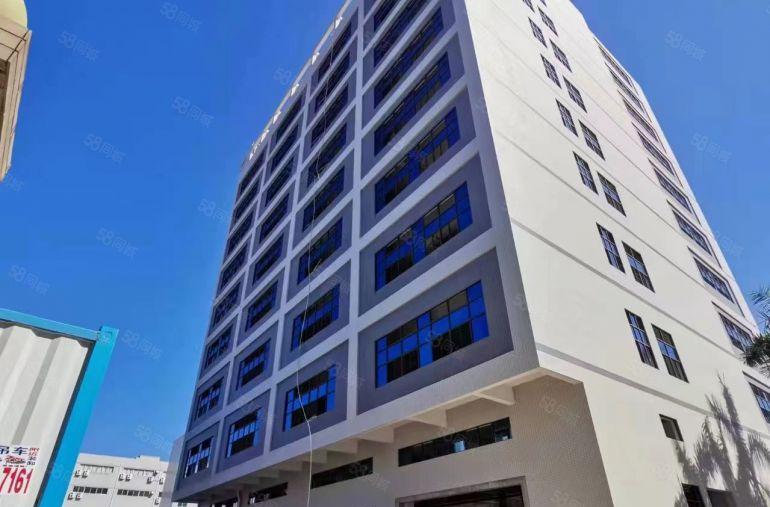 寮步华南城2楼2000平方厂房出租，高度5米3吨货梯