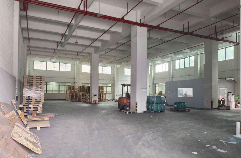 寮步镇重工业厂房出租一楼2200方带牛角带卸货平台园区空地大