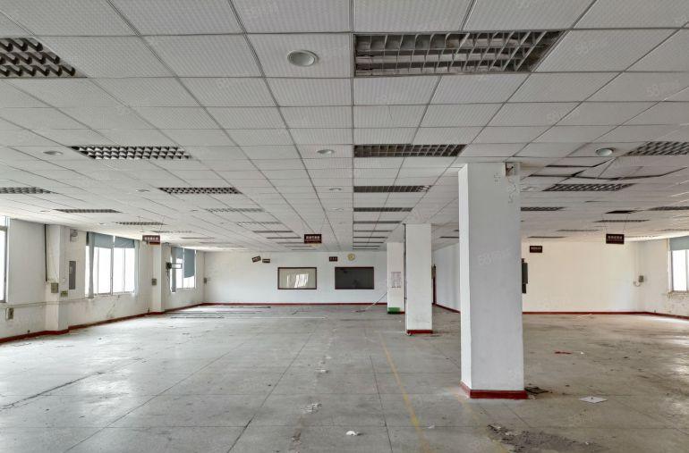 寮步镇独门独院厂房出租水电齐全空地超大现成装修