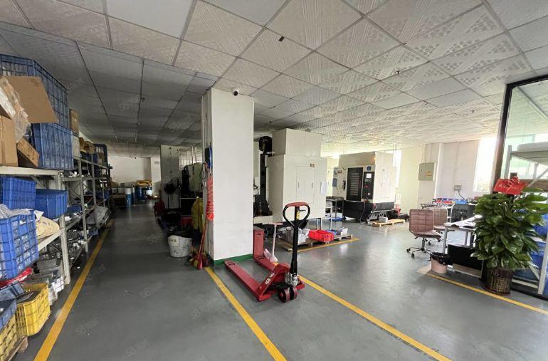 寮步上屯2250平可分精装修低价厂房仓库无尘车间一楼楼上出租