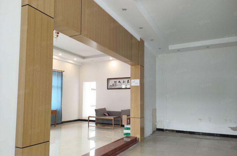 寮步 上底 独院厂房 分租整层2000平方.现成装修