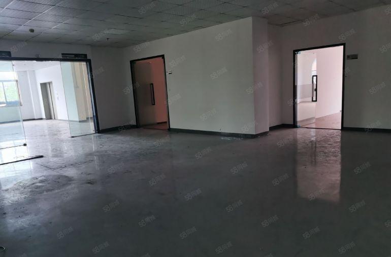 寮步厂房出租2600平米9元每平米现成装修