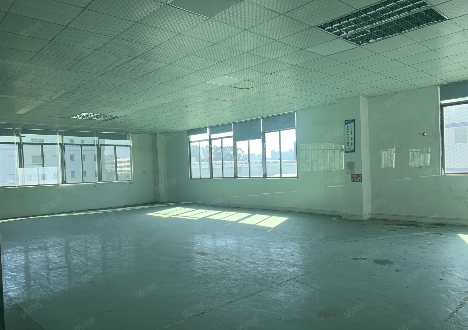 东莞寮步镇厂房出租，2500平形象好空地大可办环评！