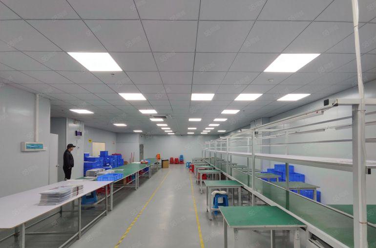 寮步园区楼上1100平方厂房出租，现成办公室豪华装修水电齐全