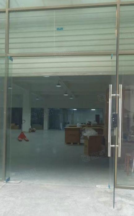 寮步下岭贝标准厂房一楼1200平方出租 带现成装修