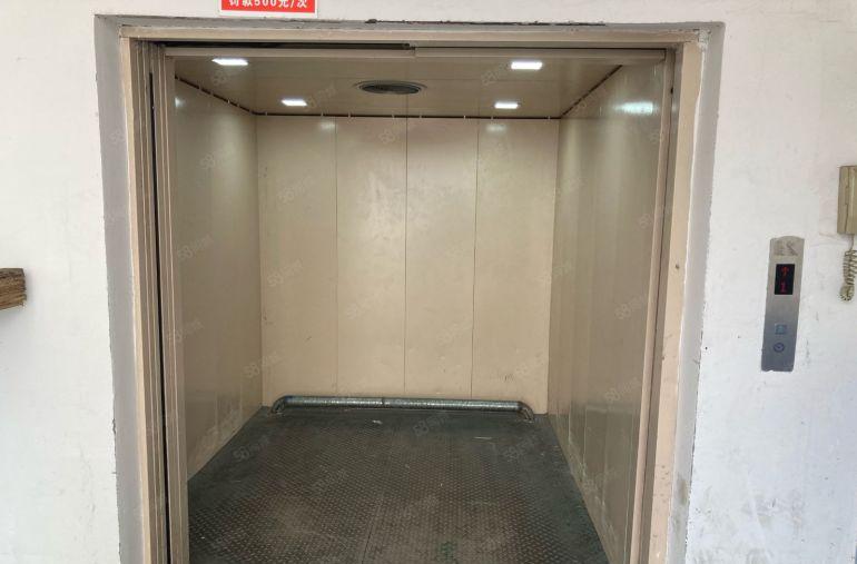 豪华装修办公室全新地坪漆厂房低价出租