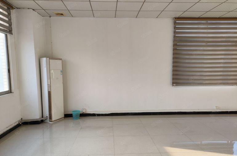 寮步凫山洁净厂房出租，拎包入驻，有1400平，600平形象好