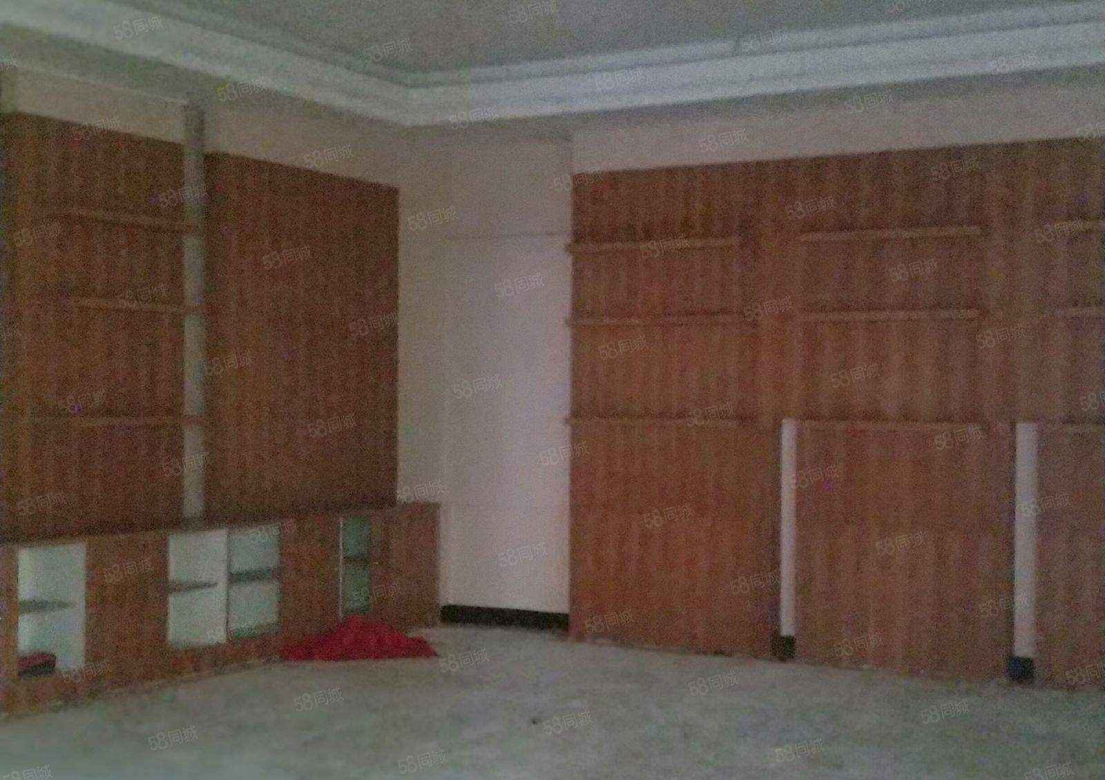 牛杨 二楼 1000平方 带办公装修 生产仓库都可以