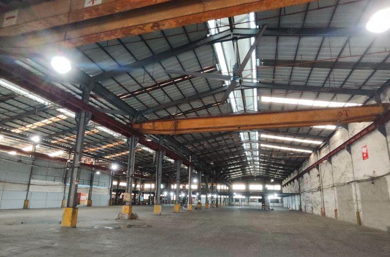 寮步原房东9米高5000平方单一层钢结构厂房出租超大空地免费