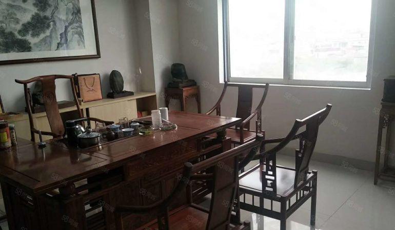 寮步 泉塘 独院 厂房出租 共5000平方，形象好