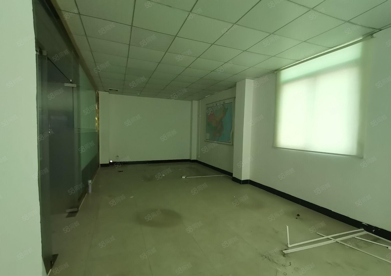 寮步向西独栋厂房1050平，水电齐全，带现成装修，环境好