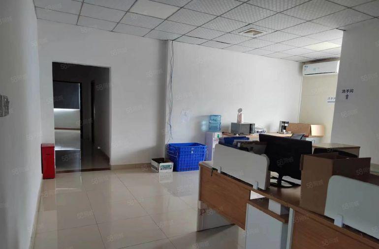 厂房出租，豪华装修1200平方出租，仅租9.9，拎包即生产。