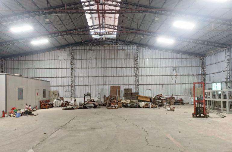 寮步汽车城附近工业园钢结构2400平，1200平方起租。